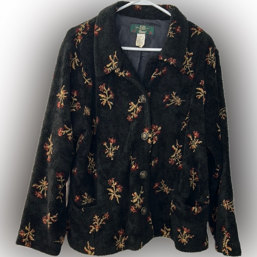 Orvis Jacket. Black with Gold and Maroon Flower Design. Size XL